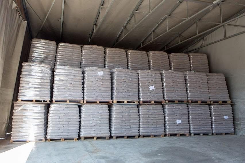 Wood pellets 60 bags per ton. Min order 10 ton - Image 5